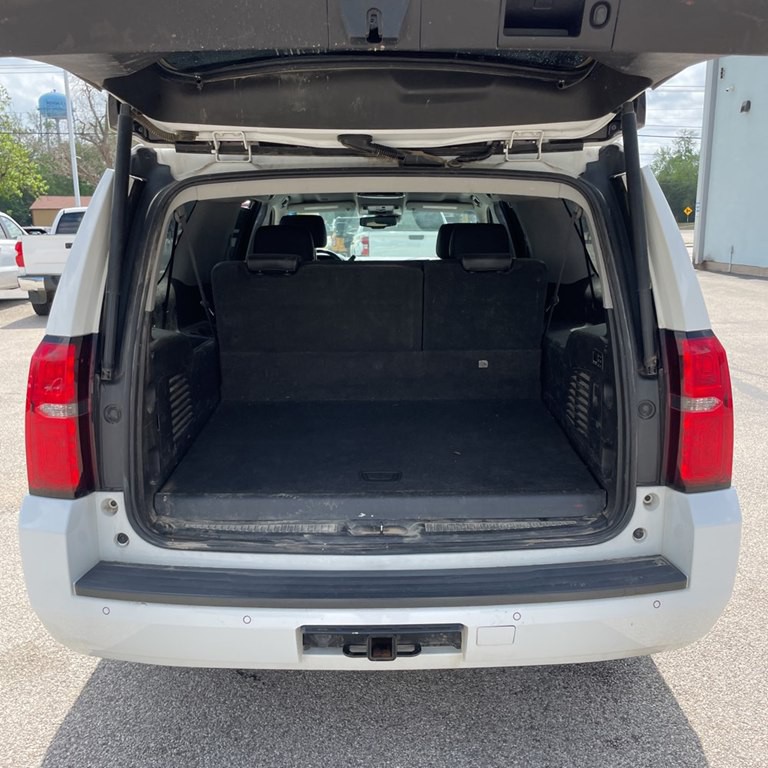 2016 Chevrolet Suburban Image 14