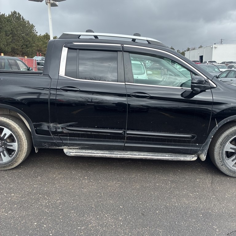 2017 Honda Ridgeline Image 7