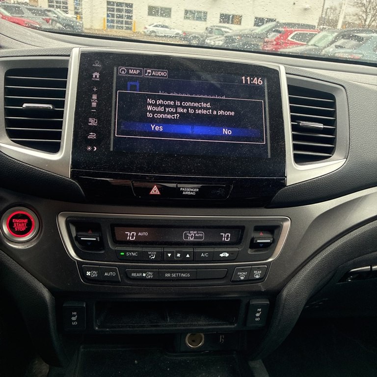 2017 Honda Ridgeline Image 8