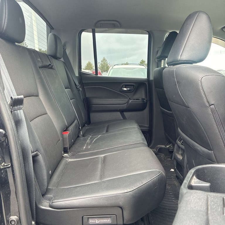 2017 Honda Ridgeline Image 9