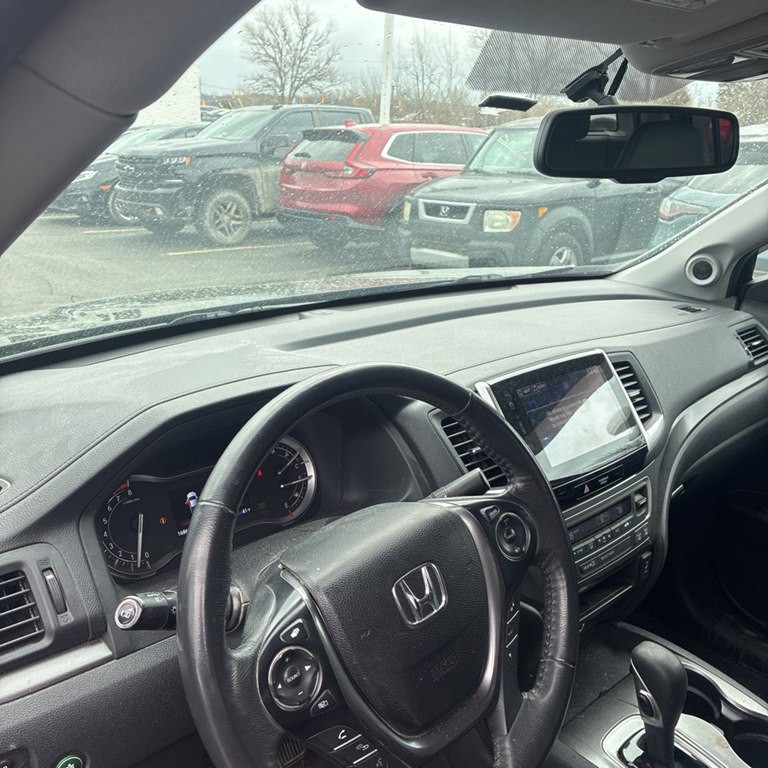 2017 Honda Ridgeline Image 10