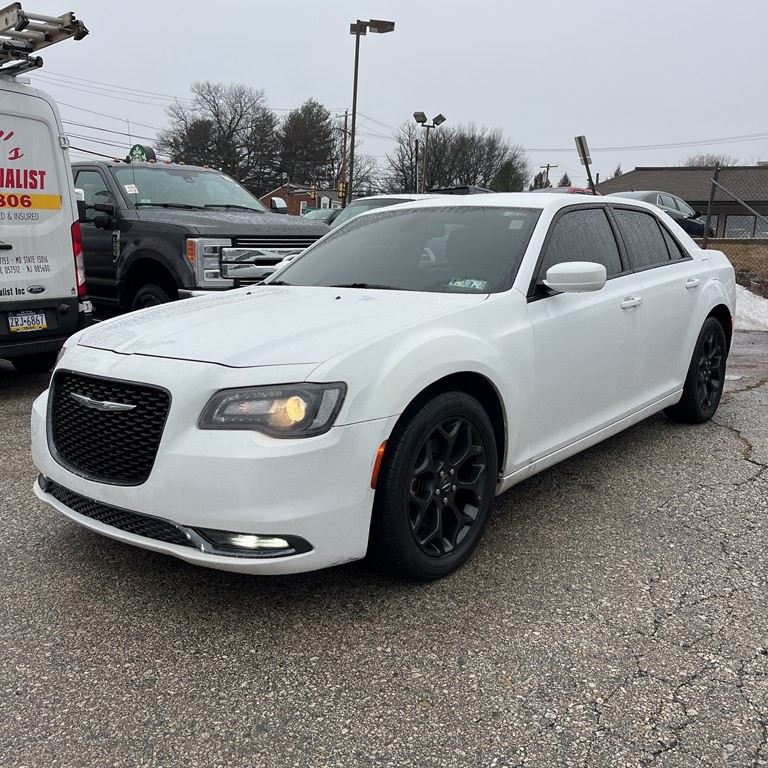 2019 Chrysler 300 Image 6