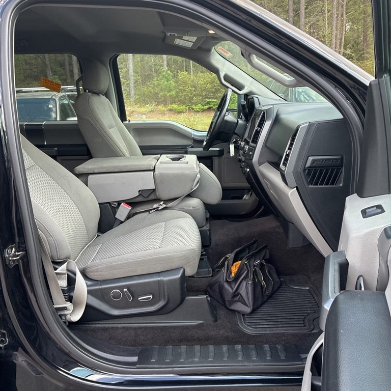 2017 Ford F-150 Image 8