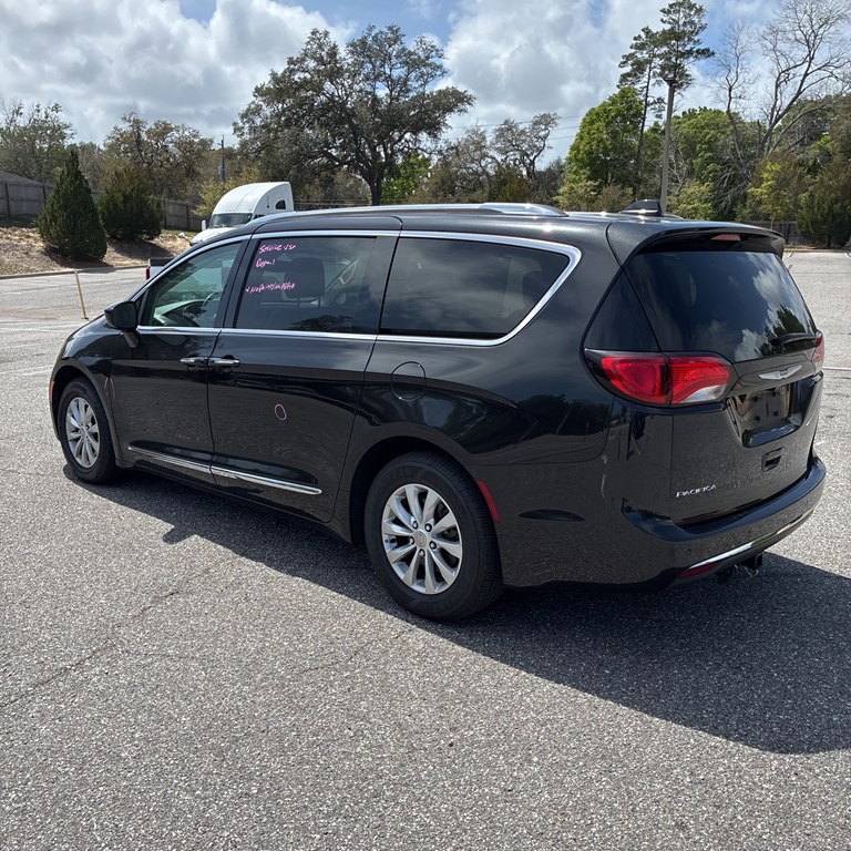2019 Chrysler Pacifica Image 5