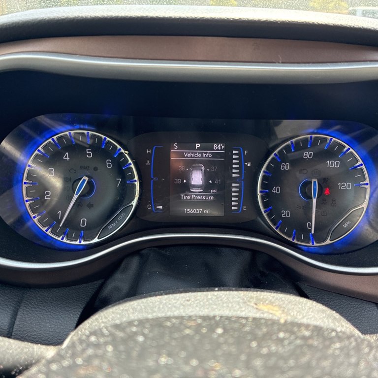 2019 Chrysler Pacifica Image 8
