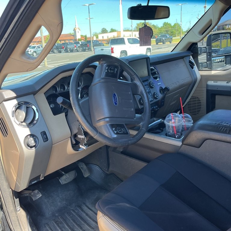 2015 Ford F-250 Image 12