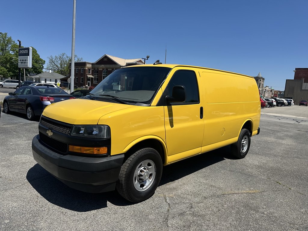 2022 Chevrolet Express Image 1
