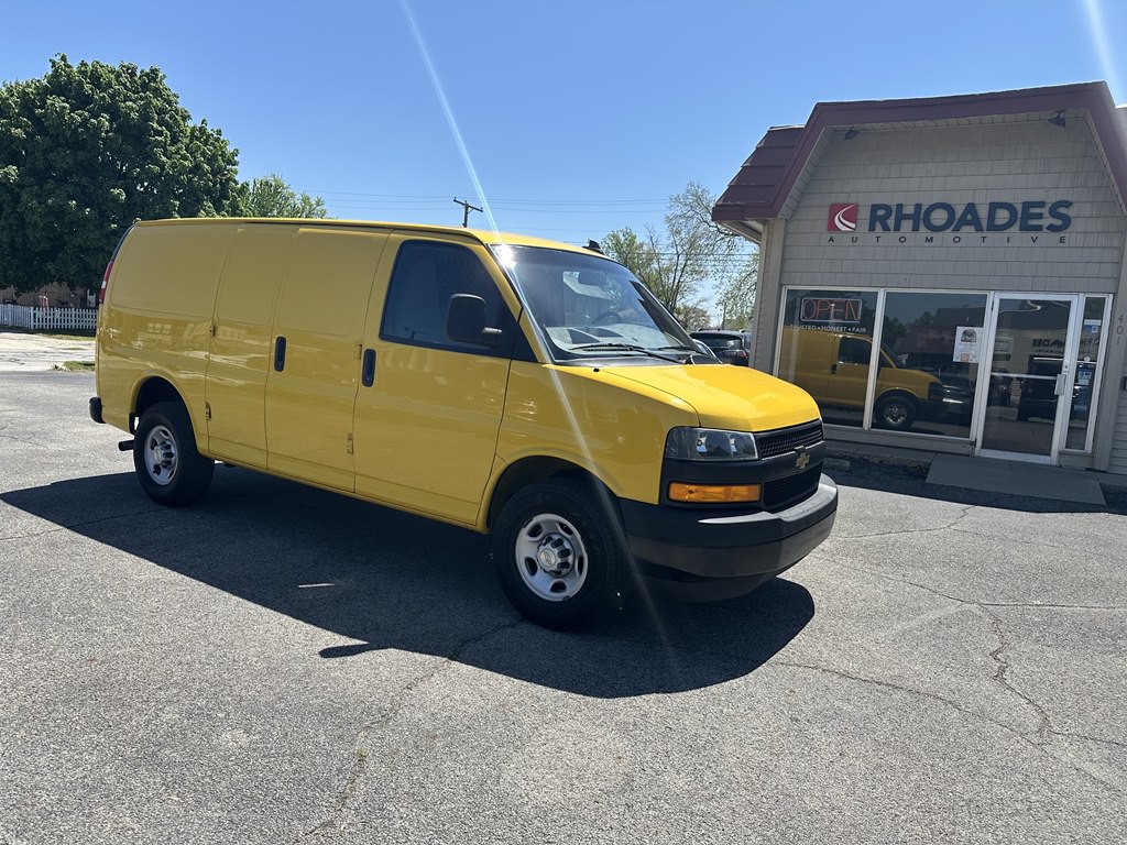 2022 Chevrolet Express Image 7