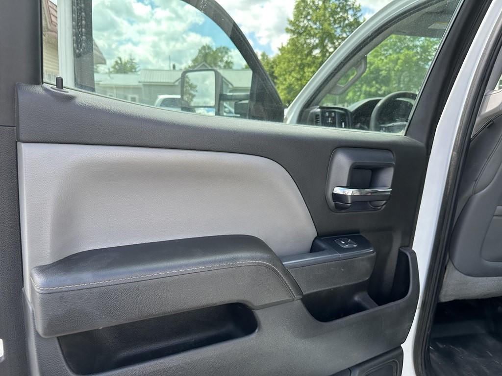 2015 Chevrolet Silverado 1500 Image 24