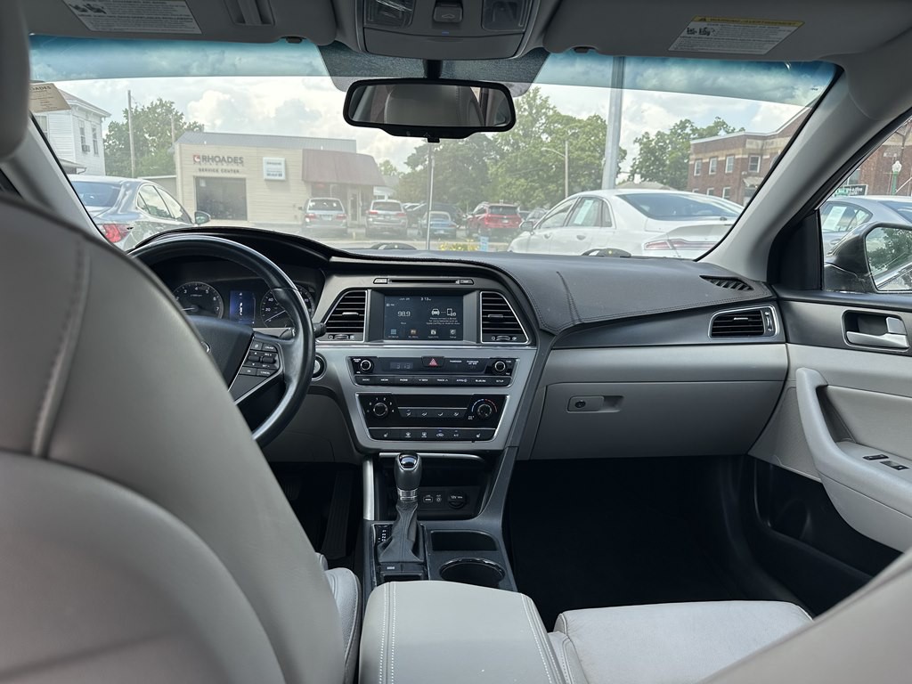 2016 Hyundai Sonata Image 29