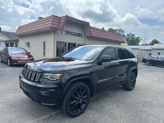 Image for 2020 Jeep Grand Cherokee Laredo ID: 6688992