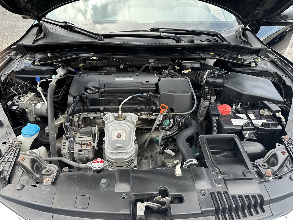 2017 Honda Accord Image 9