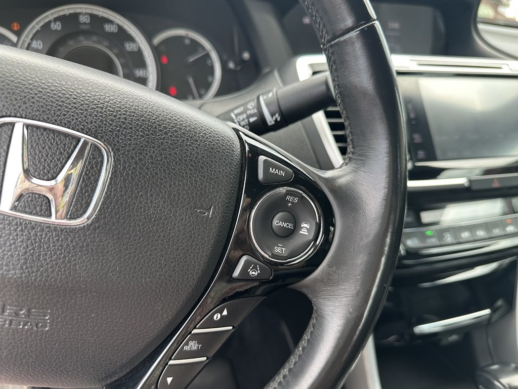2017 Honda Accord Image 19