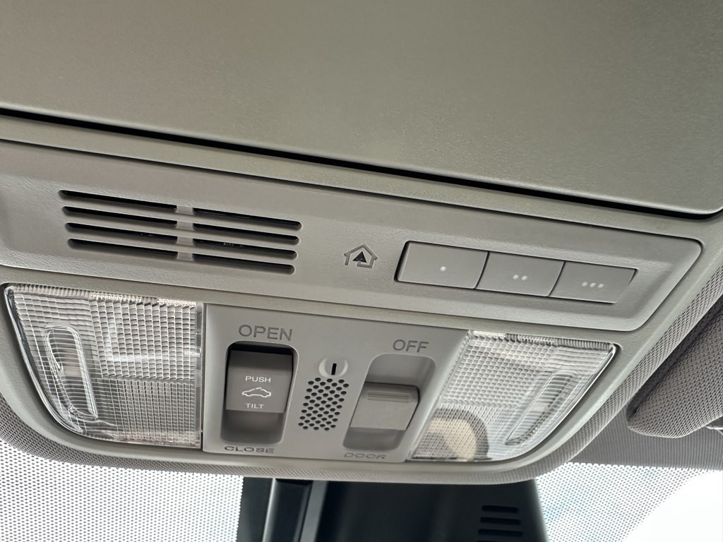 2017 Honda Accord Image 27