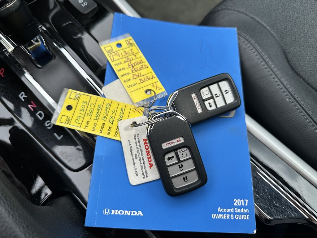 2017 Honda Accord Image 34