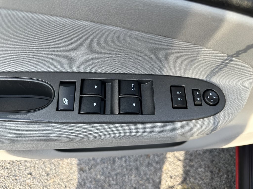 2008 Chevrolet Cobalt Image 14