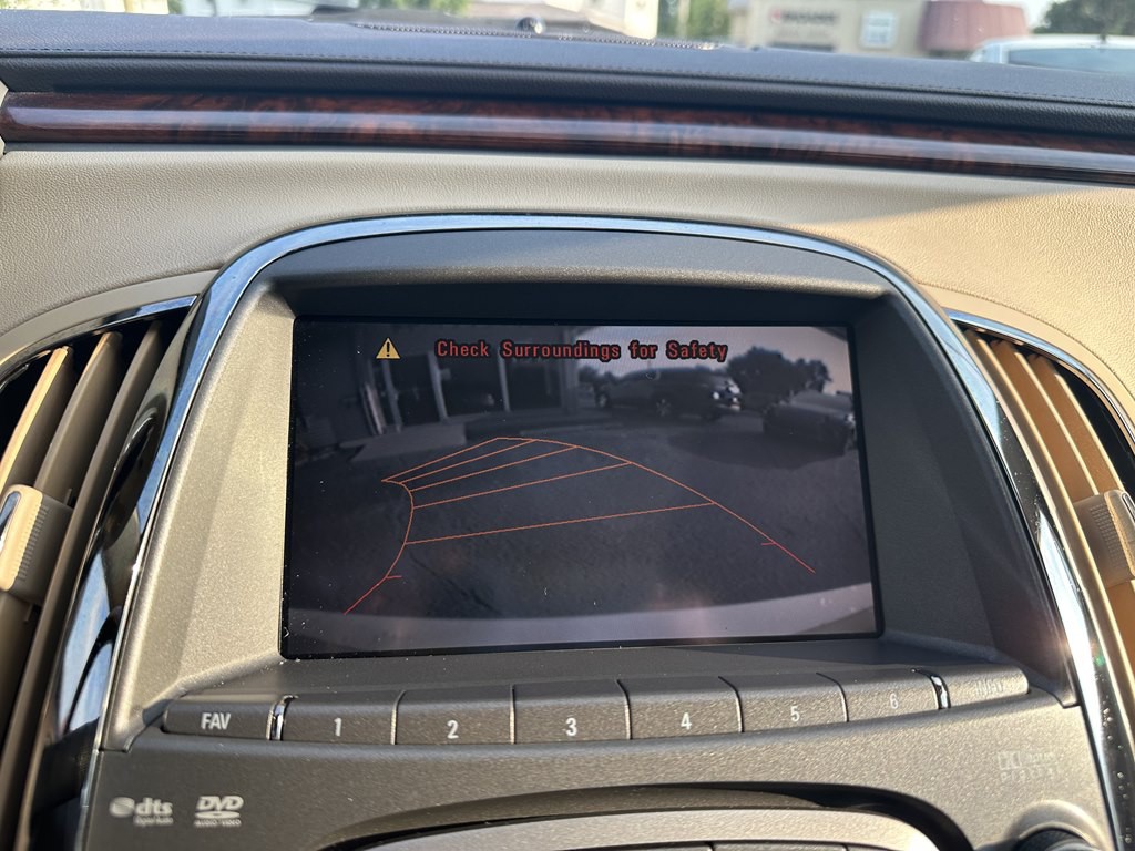 2011 Buick Lacrosse Image 23