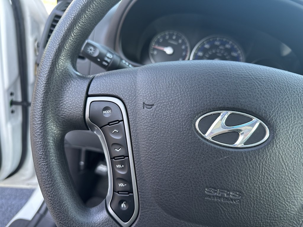 2012 Hyundai Santa Fe Image 18