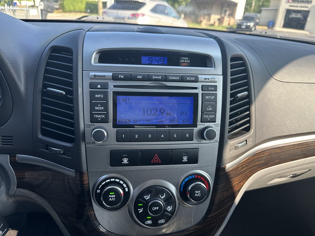 2012 Hyundai Santa Fe Image 22