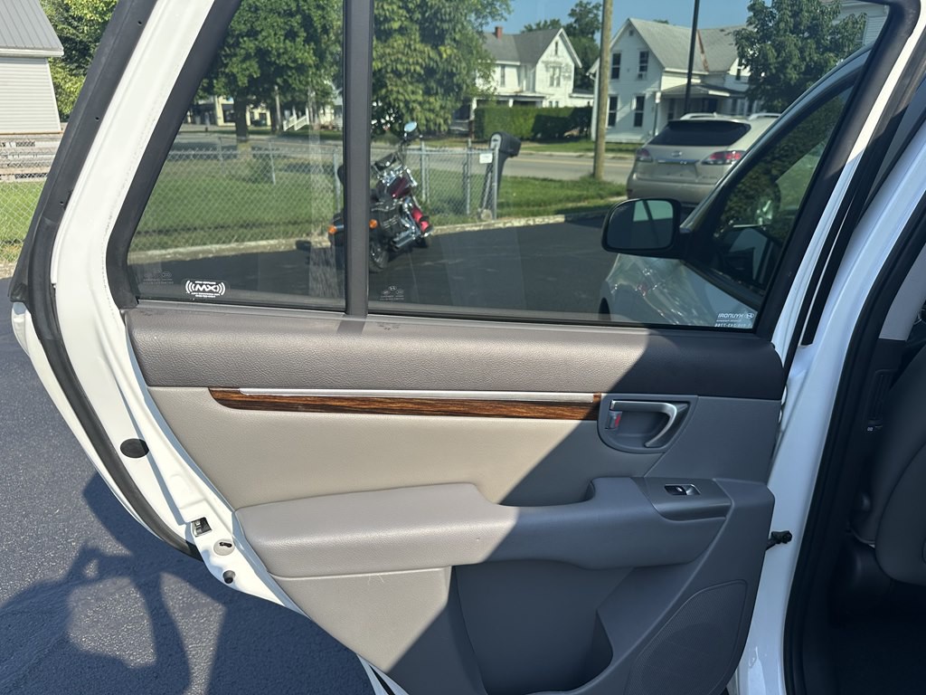 2012 Hyundai Santa Fe Image 25