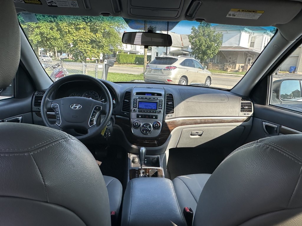 2012 Hyundai Santa Fe Image 27