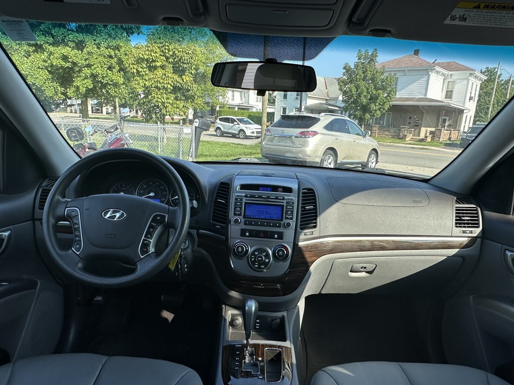 2012 Hyundai Santa Fe Image 28