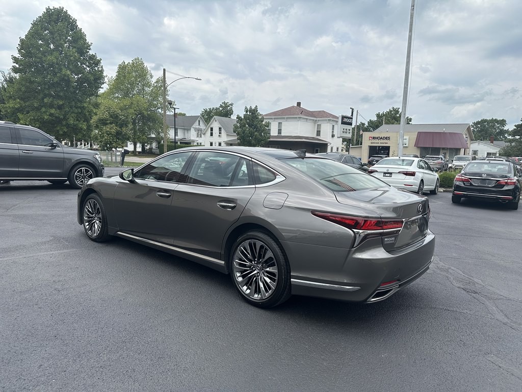 2018 Lexus LS Image 3