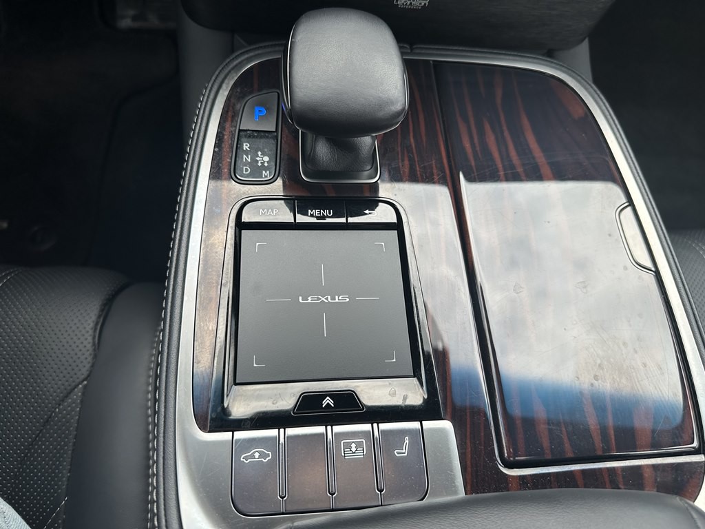 2018 Lexus LS Image 25