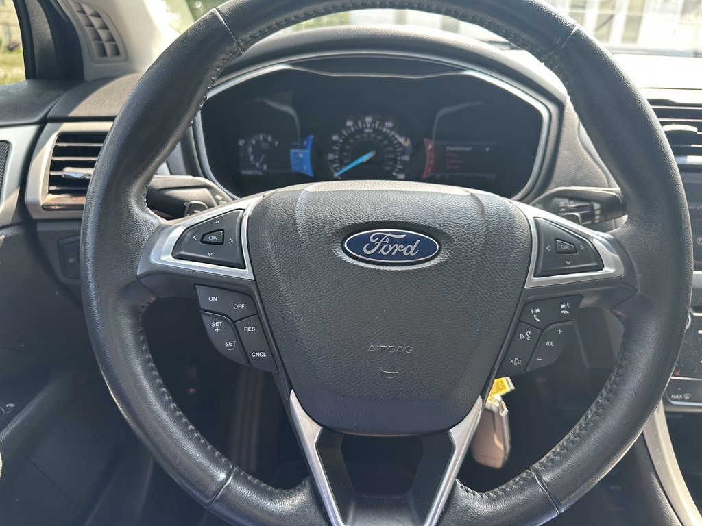 2014 Ford Fusion Image 22