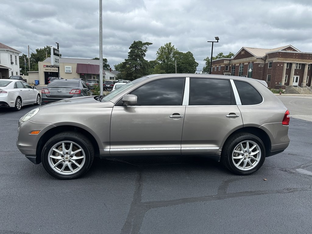 2008 Porsche Cayenne Image 2