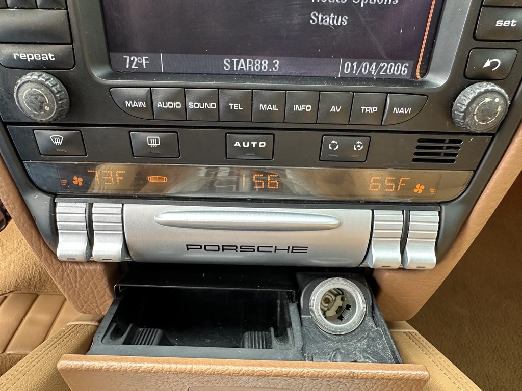 2008 Porsche Cayenne Image 24