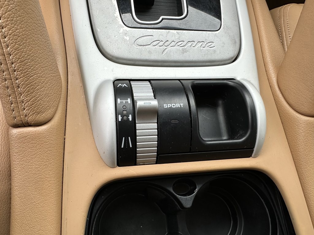 2008 Porsche Cayenne Image 25