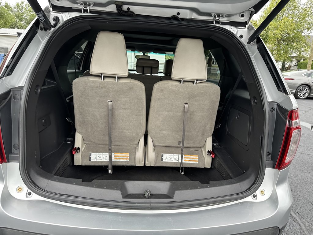 2011 Ford Explorer Image 10