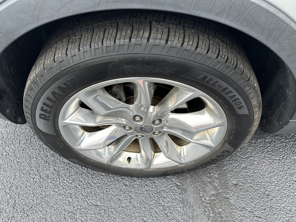 2011 Ford Explorer Image 11