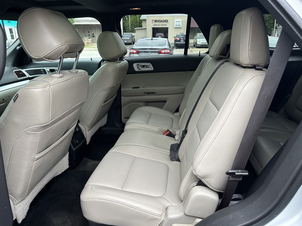 2011 Ford Explorer Image 30