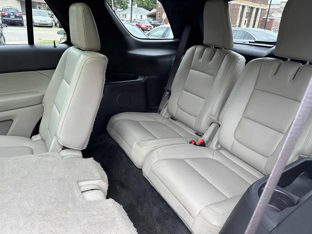 2011 Ford Explorer Image 31