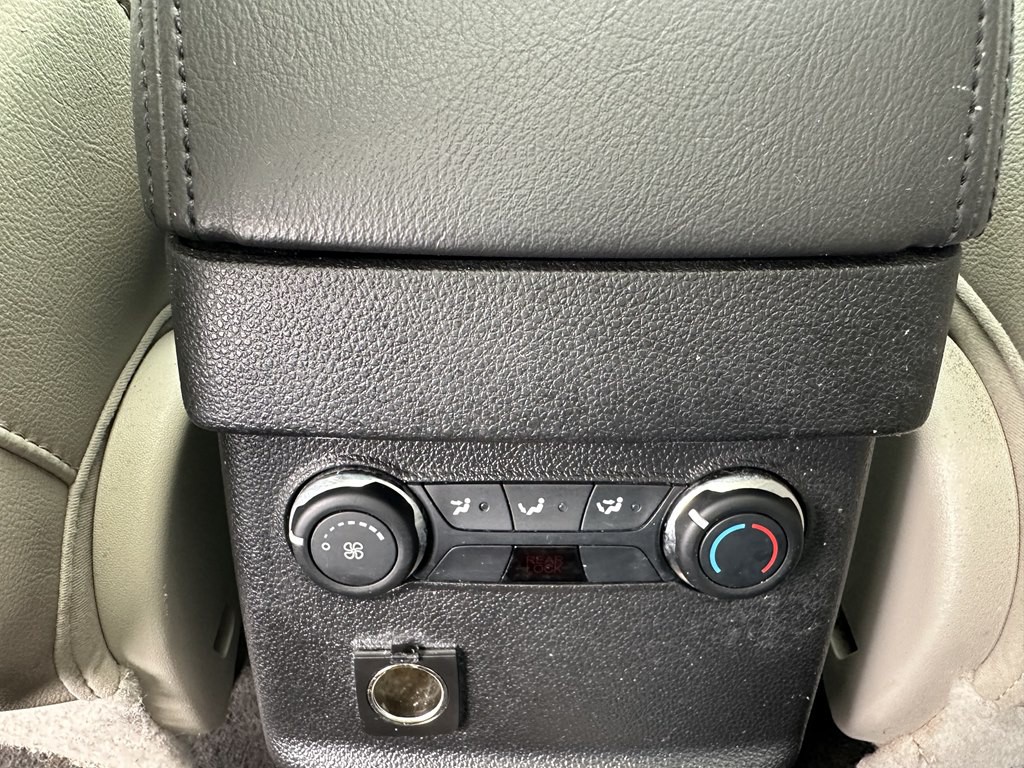 2011 Ford Explorer Image 32