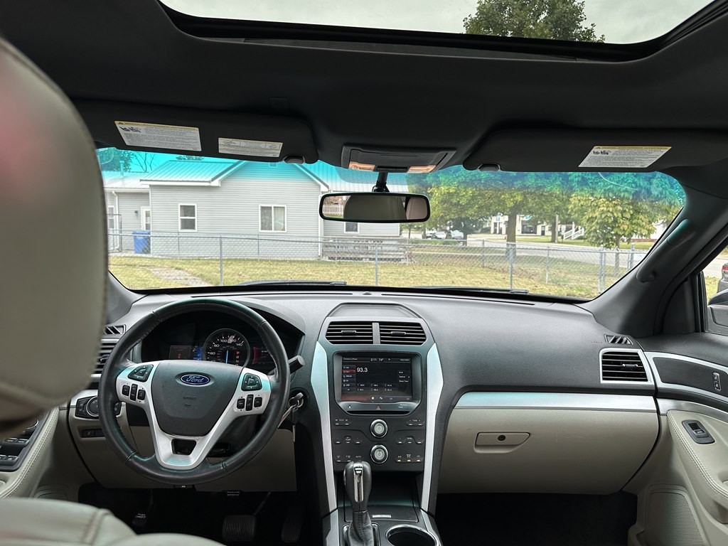2011 Ford Explorer Image 33