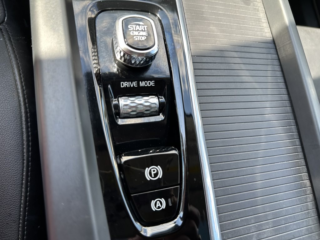 2019 Volvo XC60 Image 25