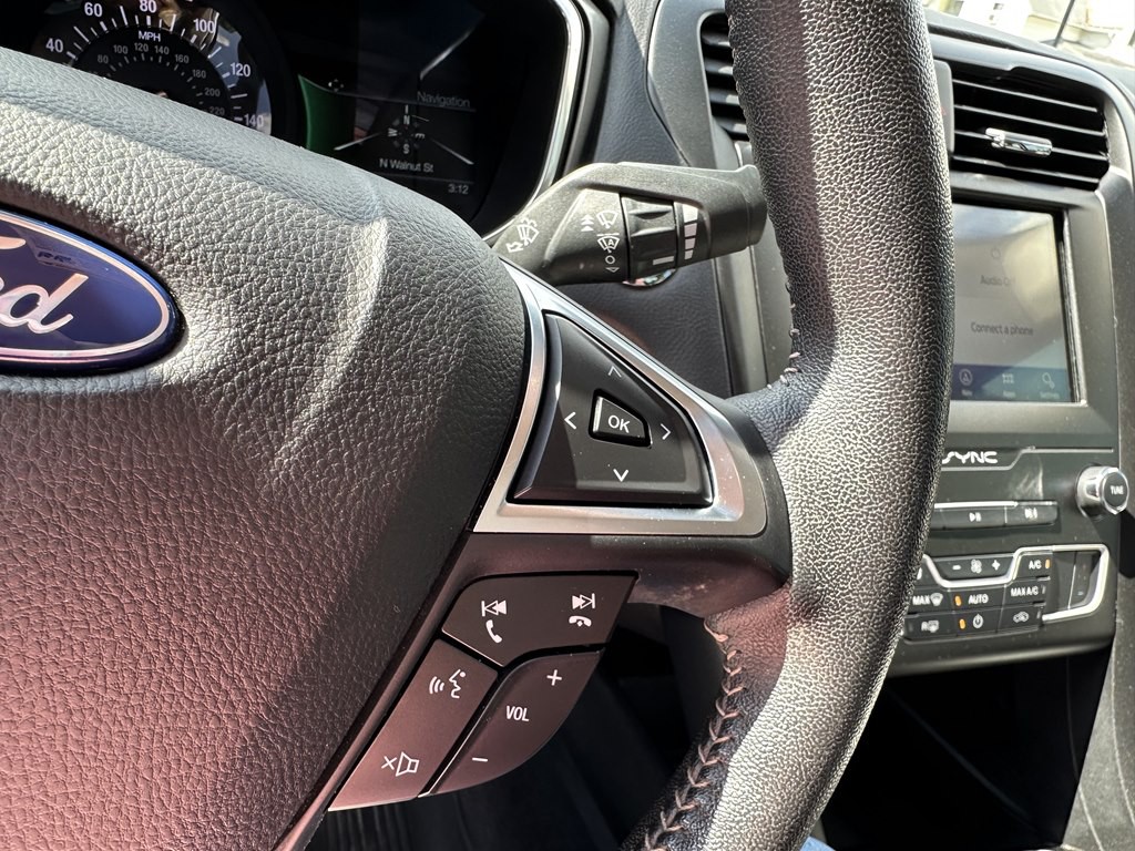 2020 Ford Fusion Image 19