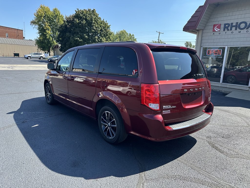 2017 Dodge Grand Caravan Image 3