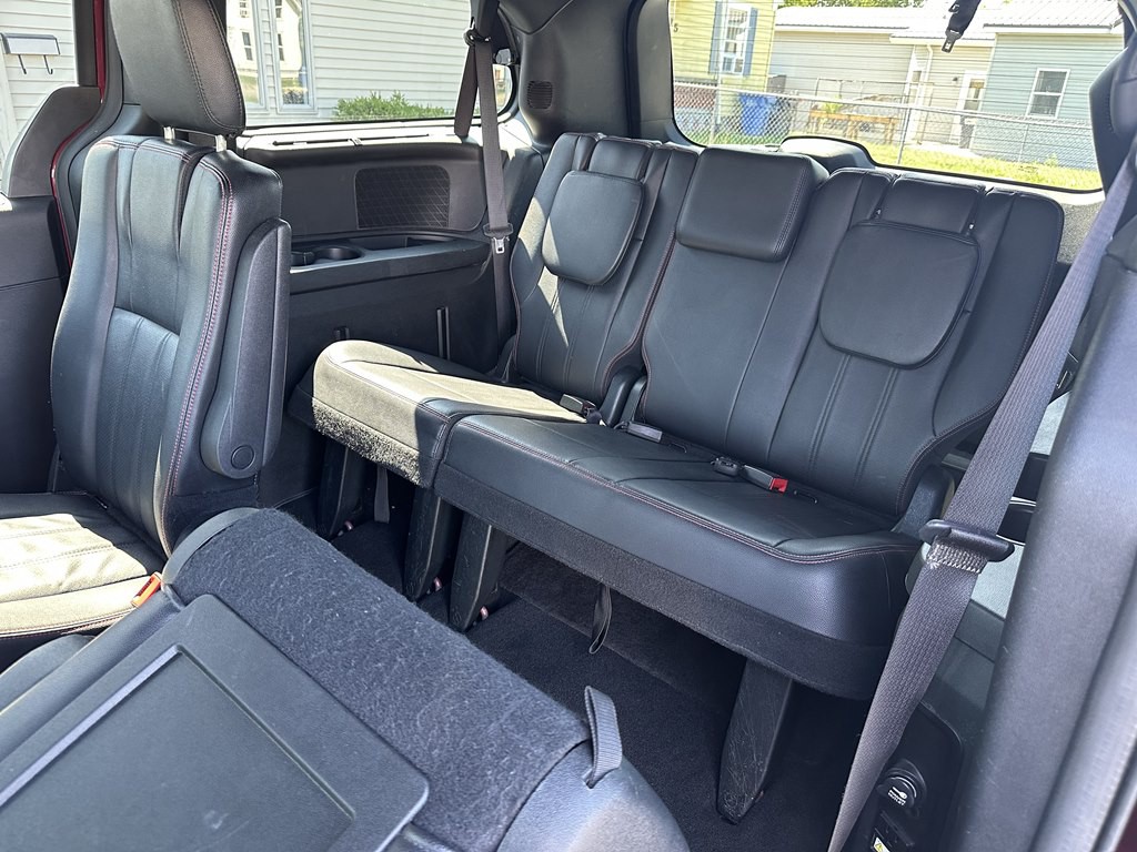 2017 Dodge Grand Caravan Image 30