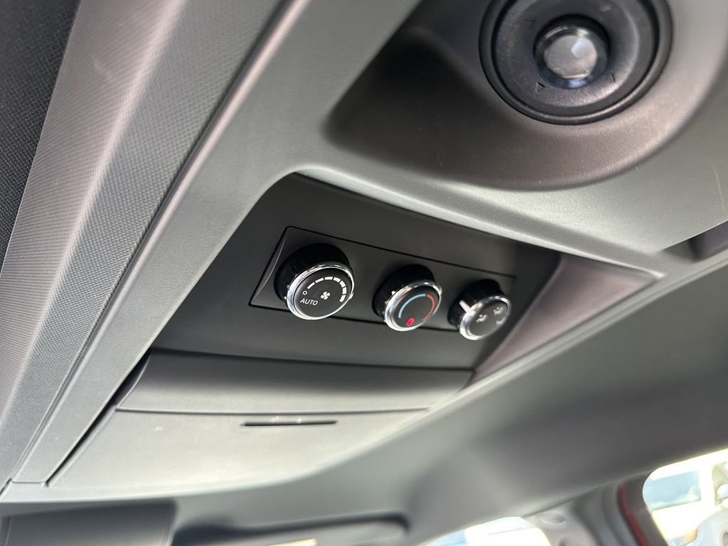 2017 Dodge Grand Caravan Image 32