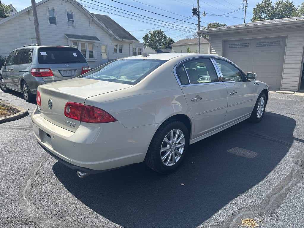 2011 Buick Lucerne Image 5