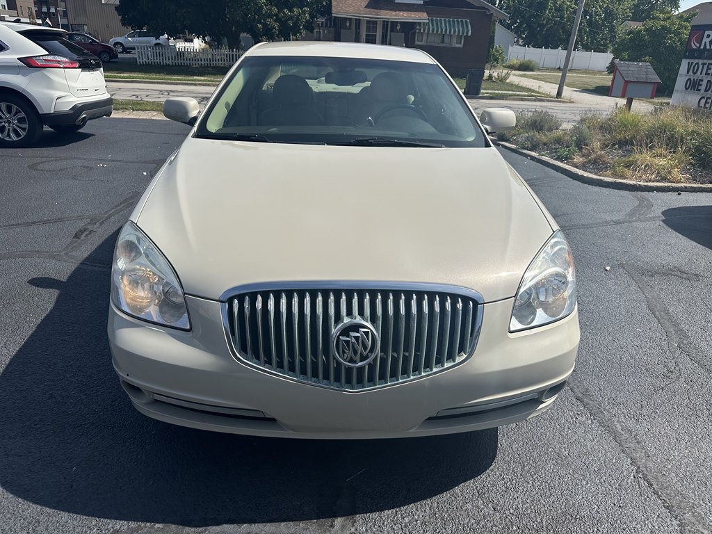 2011 Buick Lucerne Image 8
