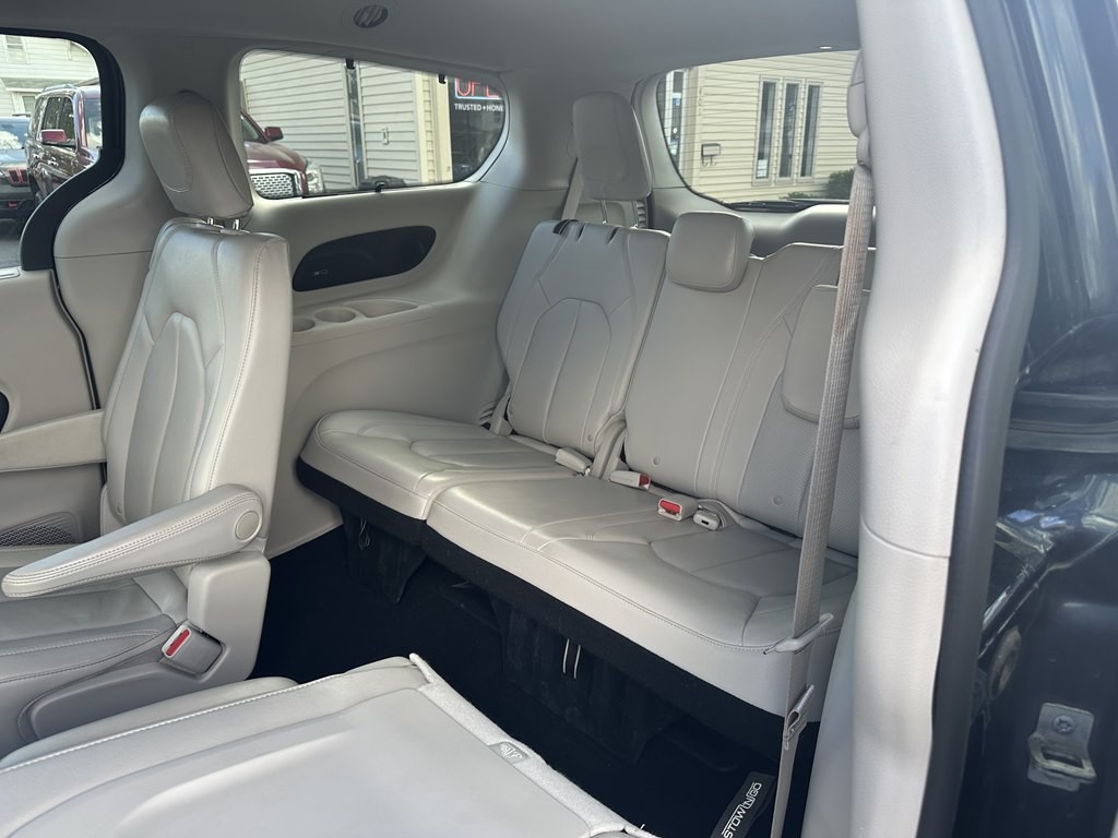 2020 Chrysler Pacifica Image 28