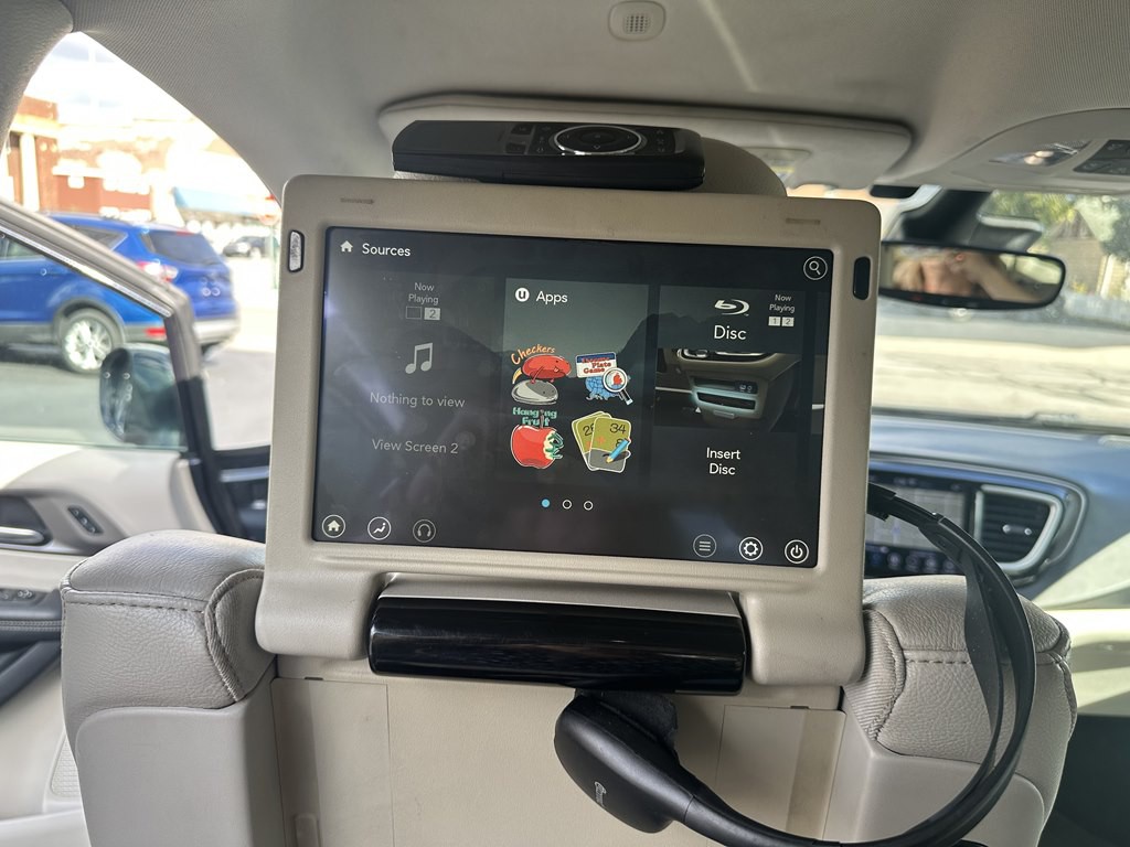 2020 Chrysler Pacifica Image 31
