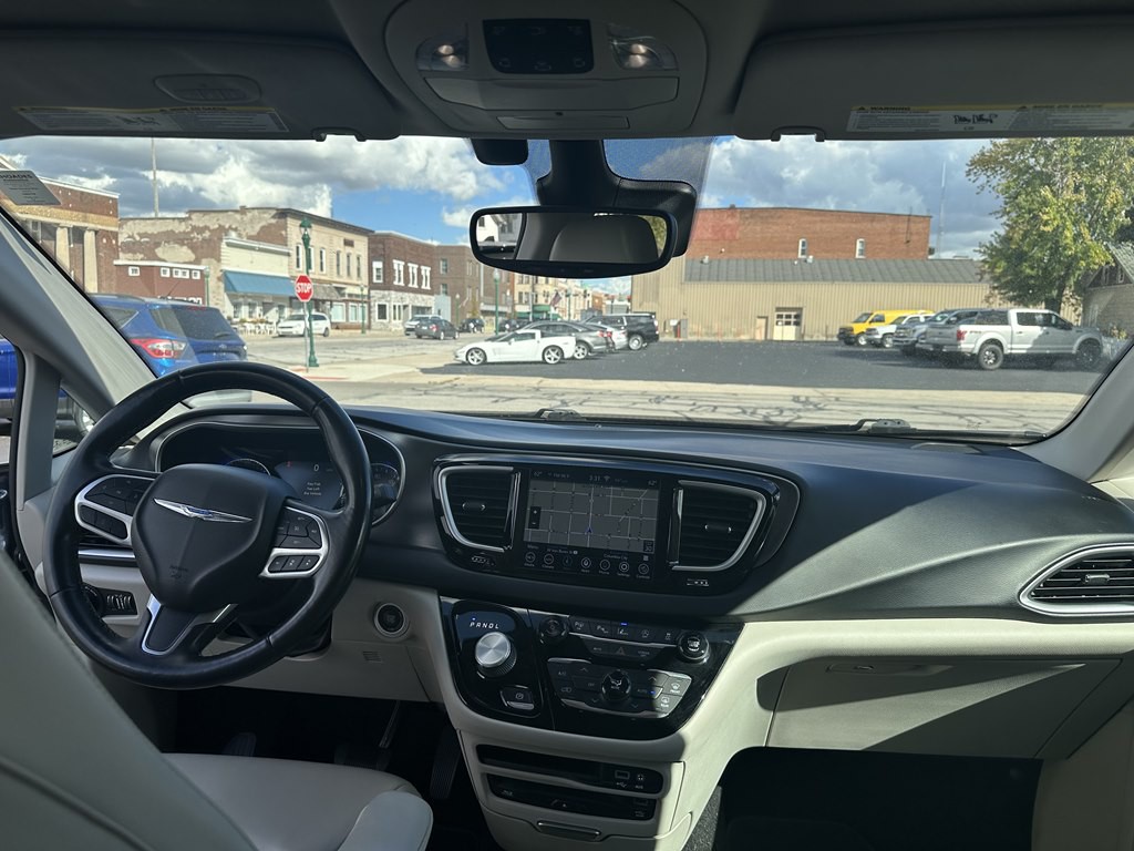 2020 Chrysler Pacifica Image 35
