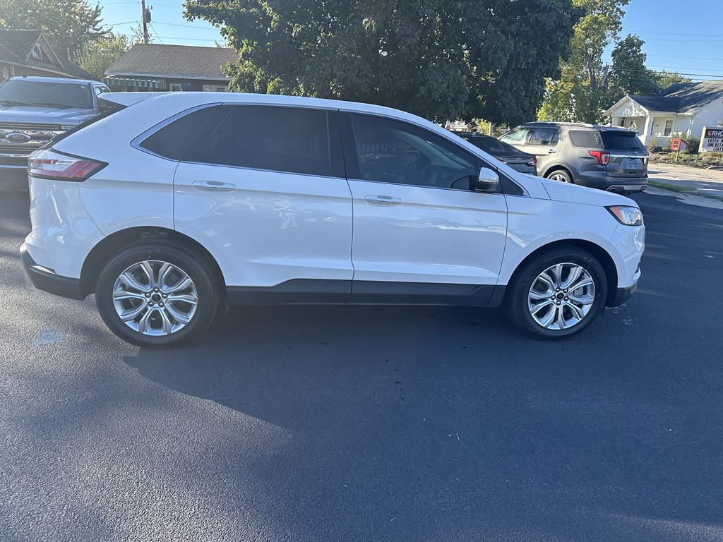 2022 Ford Edge Image 6