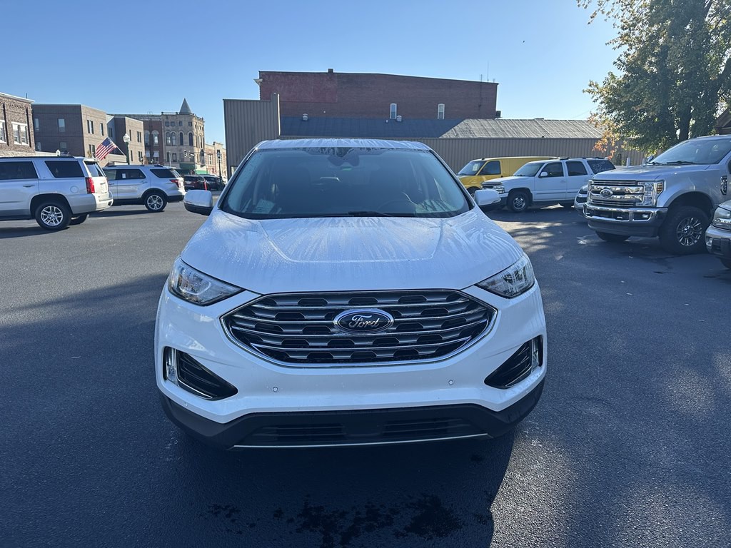 2022 Ford Edge Image 8